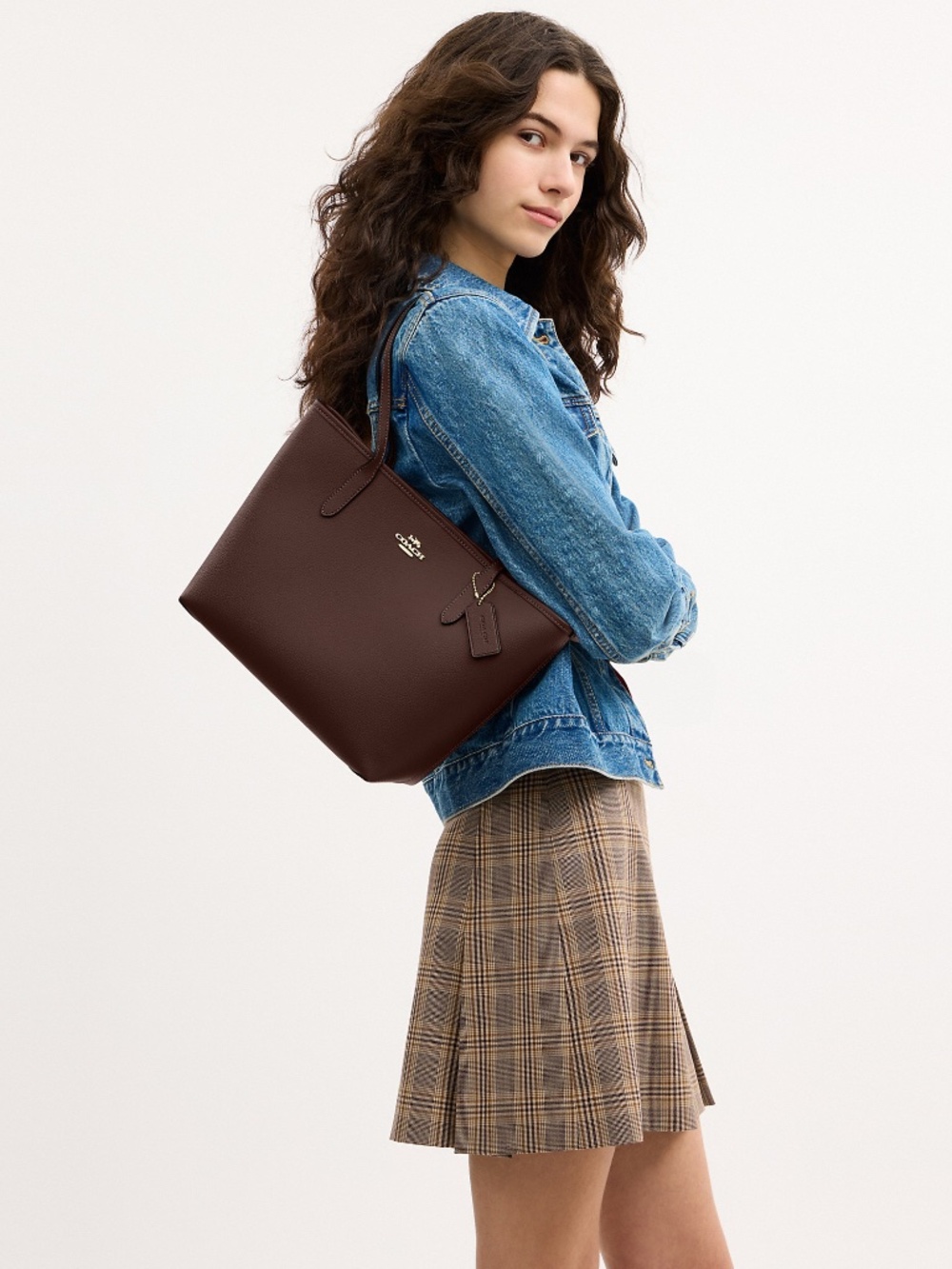 Coach Outlet Medium City Tote Bag - Picture 2 of 6